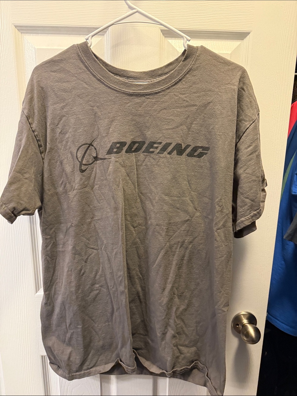 Boeing Men's Gray Logo Short Sleeve Tee
